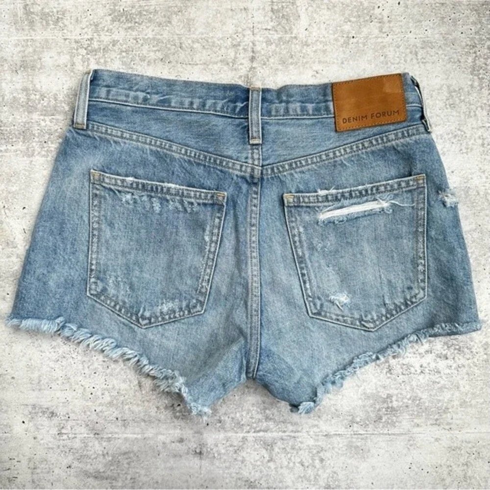 Denim Forum The Ex Boyfriend Distressed Denim Short Size 24